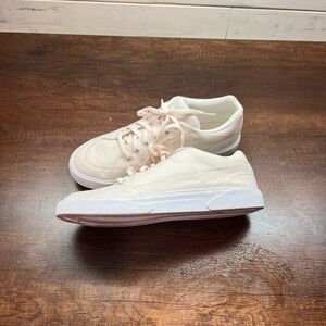 NWT Nike GTS 97 Women’s Shoes faint pink